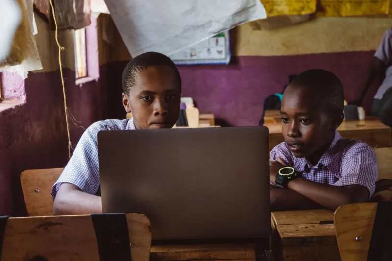 Officine del futuro: quando le missioni africane diventano fucine di imprenditoria digitale
